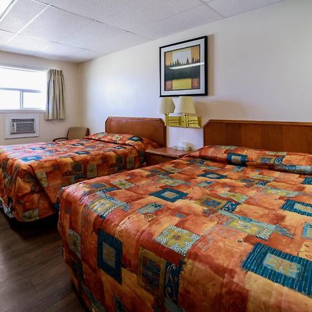 Canadas Best Value Inn Fort St John Fort St. John Esterno foto
