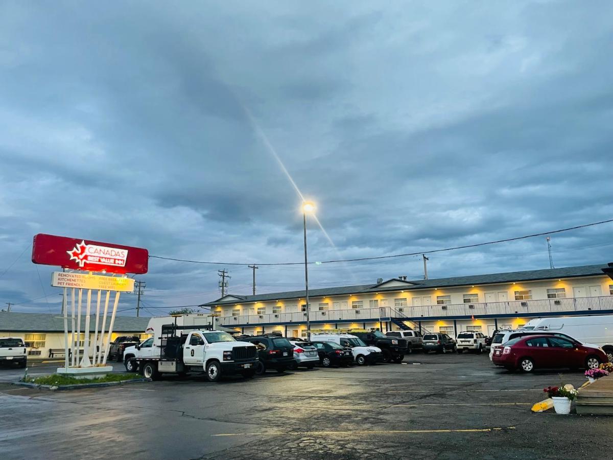 Canadas Best Value Inn Fort St John Fort St. John Esterno foto