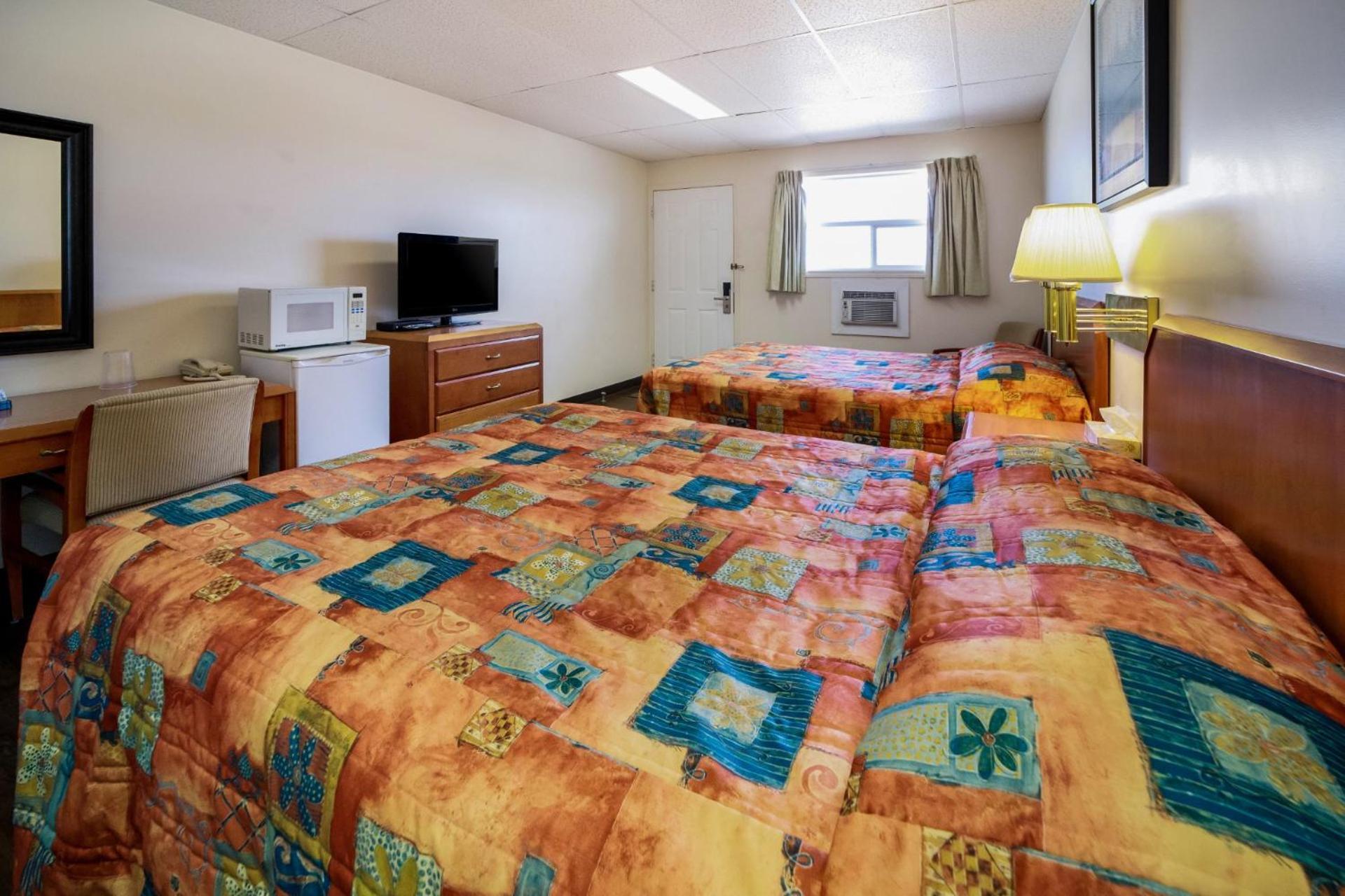 Canadas Best Value Inn Fort St John Fort St. John Esterno foto