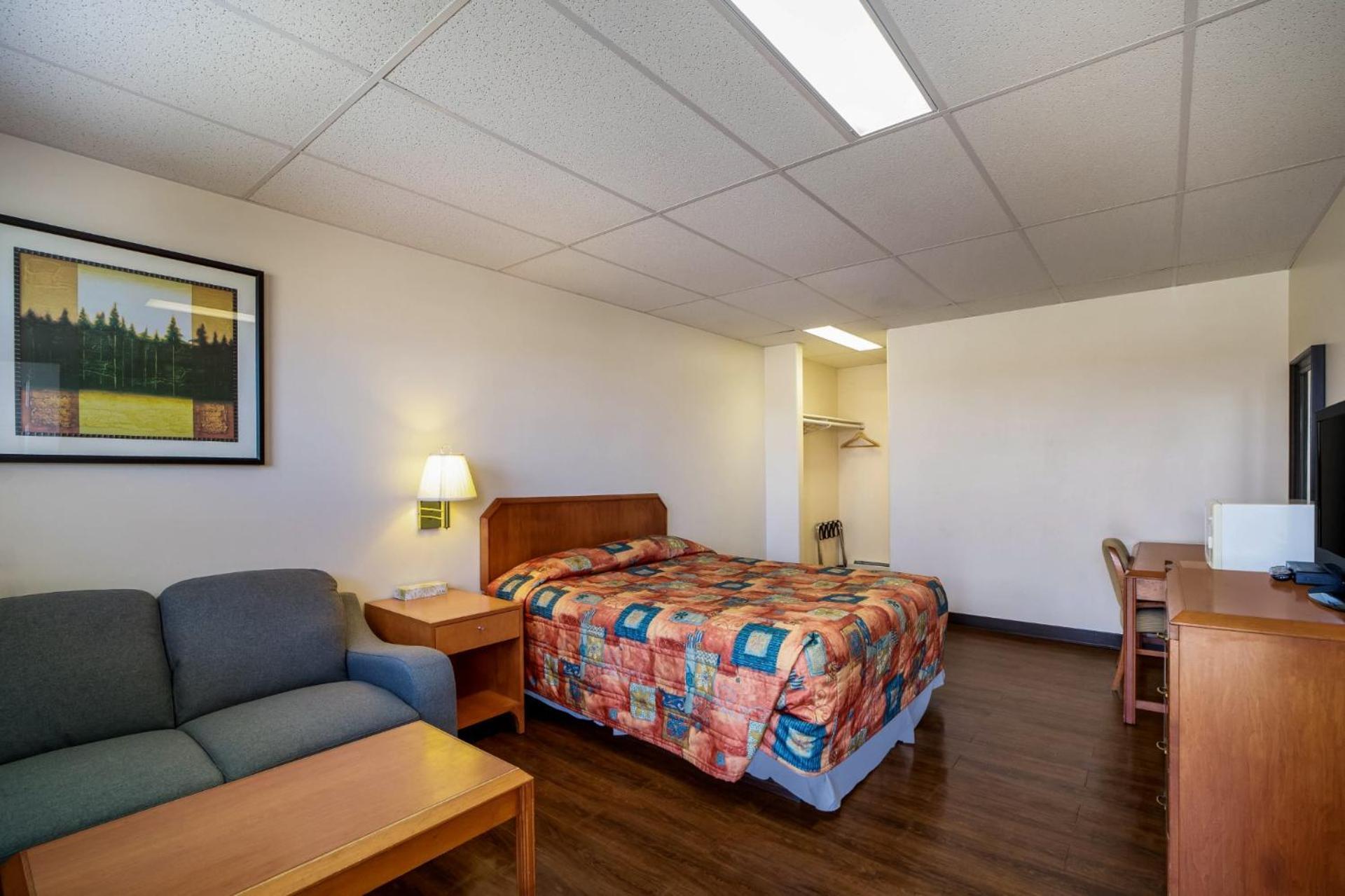 Canadas Best Value Inn Fort St John Fort St. John Esterno foto